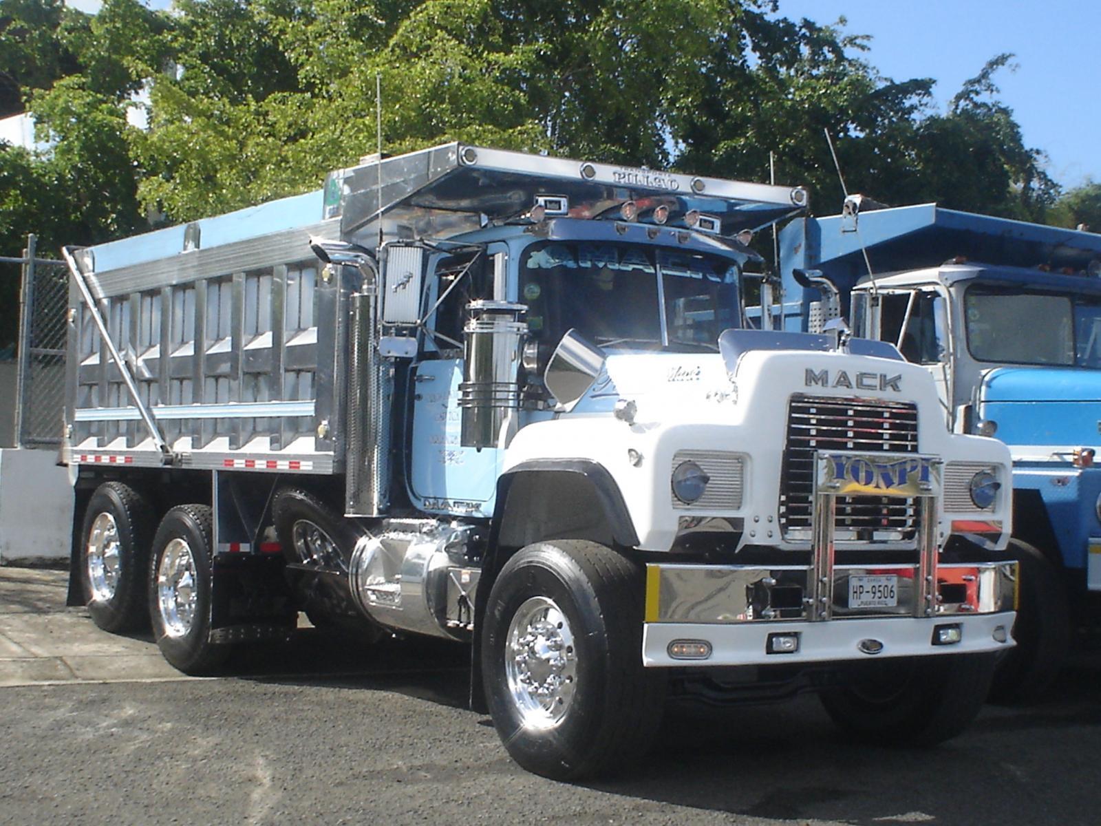 More Mack Trucks From Puerto Rico. My New Galleries ...