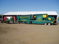 1989 Superliner tractor with new screening plant