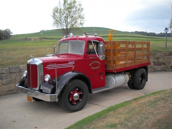 1945 Mack LJ - 1945 Mack LJ - Gallery - BigMackTrucks.com