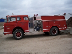 1981 Ford C-7000 fire truck w/donor cab