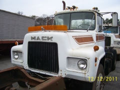 Mack Trucks And Engines 013