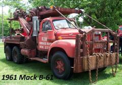 1961 Mack B61 heavy wrecker