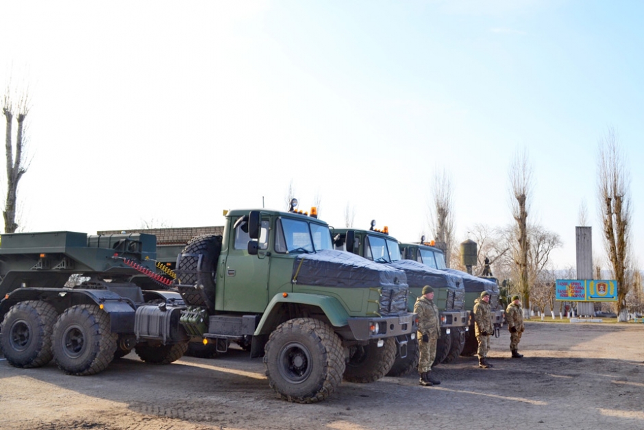 Corps Of Engineers Gets New Kraz Tractors Trucking News 1080